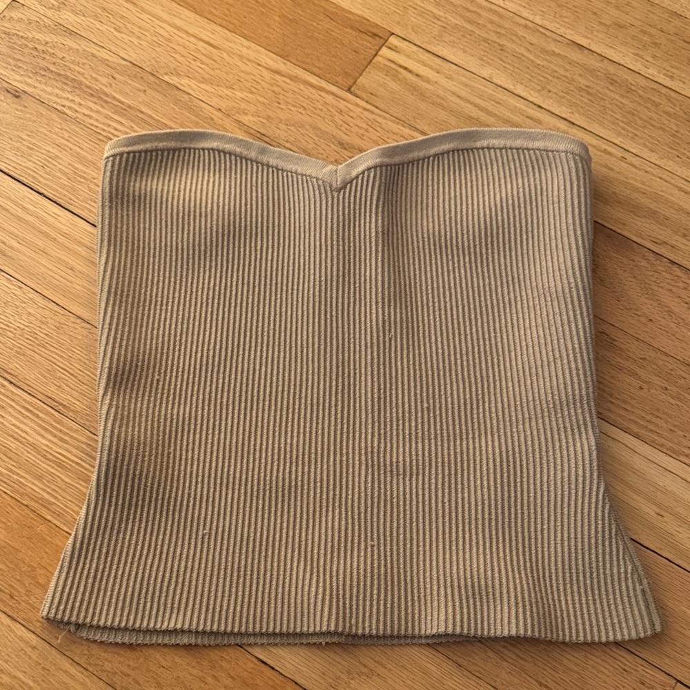 Aritzia Babaton sculpt Ribbed Strapless Tube Top in Light Taupe